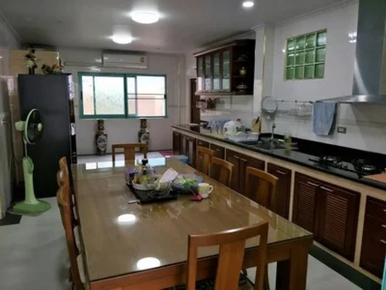 for sale single house Ramindra 8 Soi Khubon 23 genuine teak wood With swimming pool Near Fashion Island