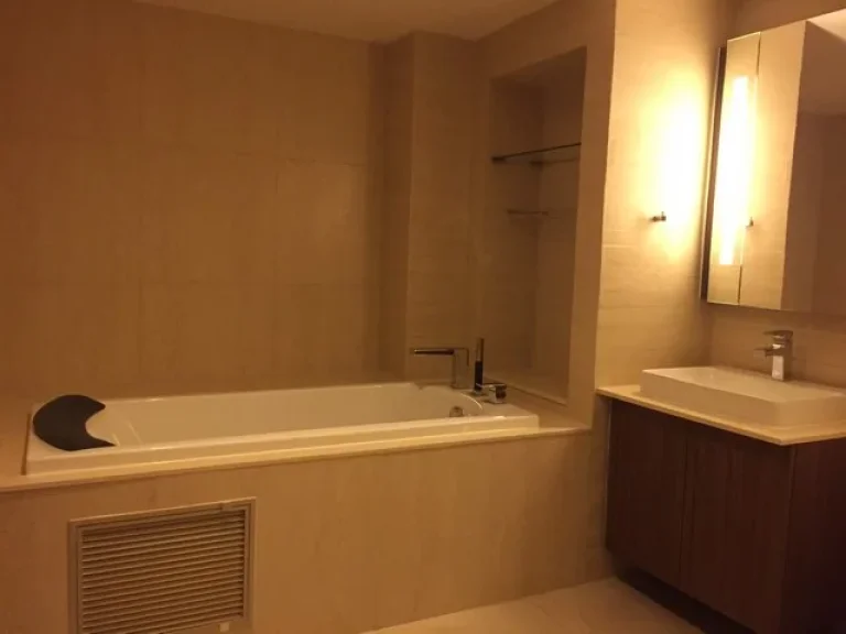 The Hudson Sathorn Soi 7 Room for rent for 2 bedroom near BTS Chongnonsri