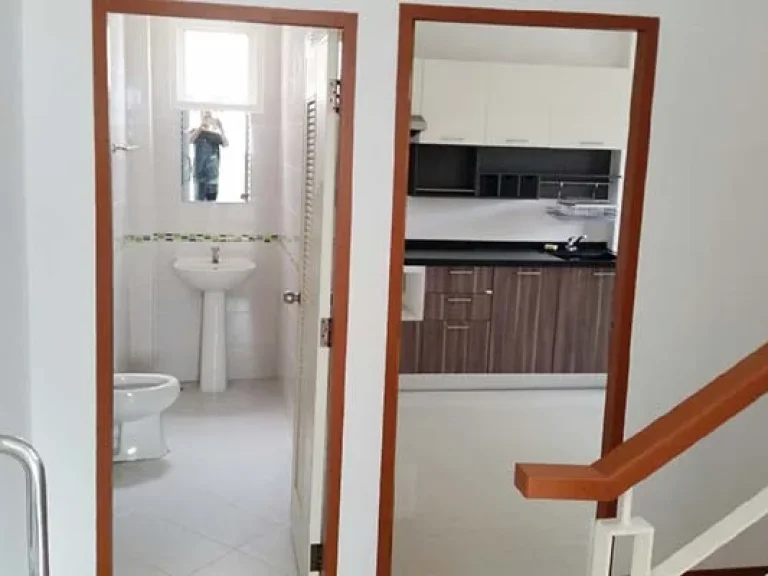 AHD0701 A house with 3 bedrooms51 sqwah AHD0701 ให้เช่าบ้านเดี่ยวสองชั้น 3 ห้องนอน 4 ห้องน้ำ ราคา 17000 บาทต่อเดือน 51 ตรว ใกล้รรสารสาสน์ ตสบ