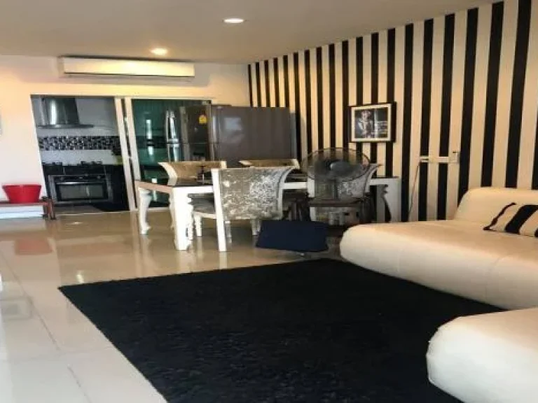 townhome for rent in Pattanakarn soi 38