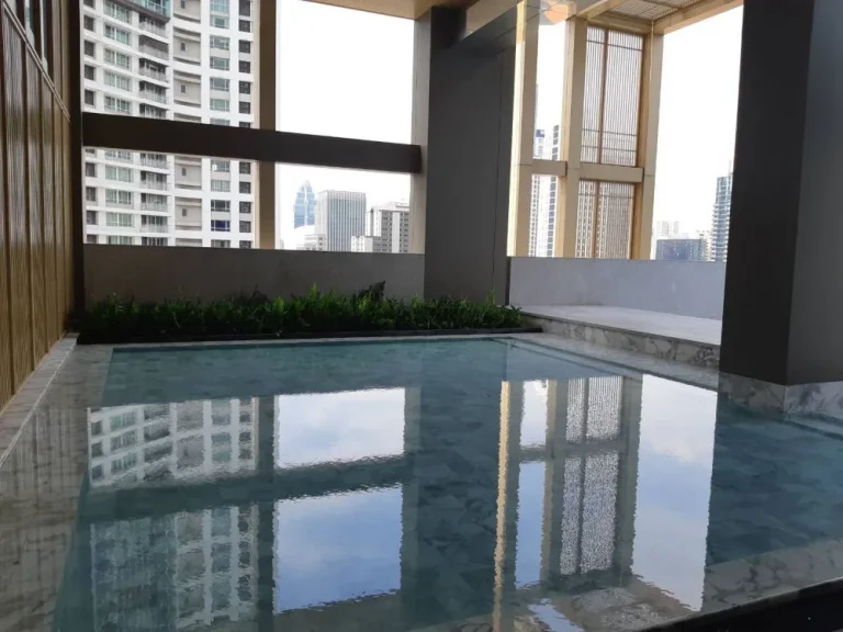 For rent Sindhorn Residence