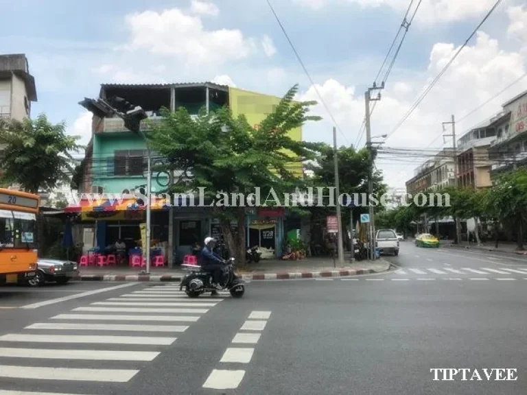 ขายอาคาร 13060 ตึกริมถนนอิสรภาพ-ท่าดินแดง คลองสาน กรุงเทพ Itsaraphap Road Building KhlongSan Bangkok THAILAND