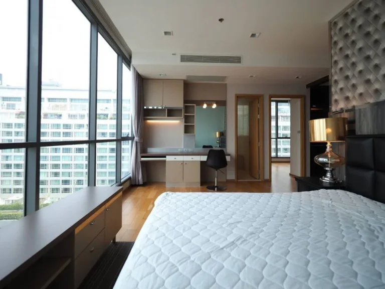 เช่าด่วน คอนโด Hyde Sukhumvit สุขุมวิท ซอย 11 แบบ 2 ห้องนอนแต่งสวย ใกล้ BTS นานา For Rent -- A Beautiful 2 Bedroom Unit for Rent in NaNa Area