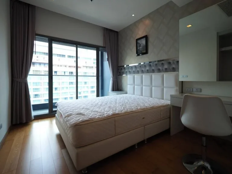 เช่าด่วน คอนโด Hyde Sukhumvit สุขุมวิท ซอย 11 แบบ 2 ห้องนอนแต่งสวย ใกล้ BTS นานา For Rent -- A Beautiful 2 Bedroom Unit for Rent in NaNa Area