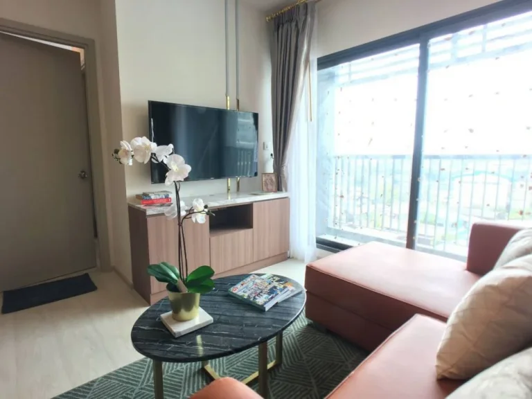 เช่าด่วน คอนโด Life 48 แบบ 2 ห้องนอนแต่งสวย For Rent -- A Nicely Décor 2 Bed Unit at Life 48