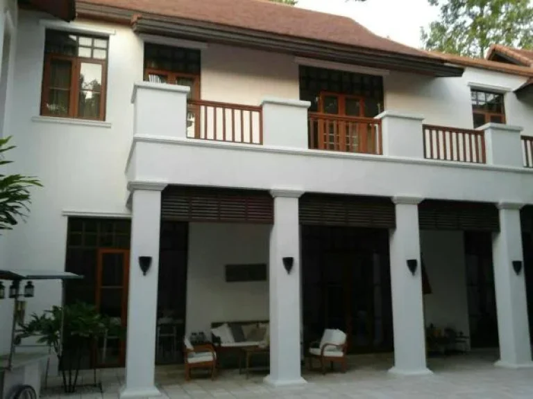 House for rent Sukhumvit Soi 23 Bali style 6 bedrooms a swimming pool a sauna room a garden