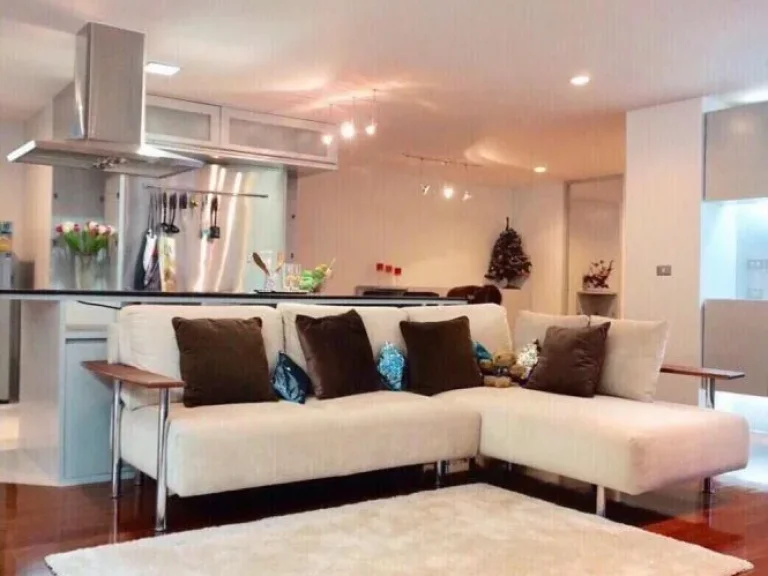 คอนโดหรูให้เช่า Silom Terrace Condo ใจกลางสีลม กรุงเทพ