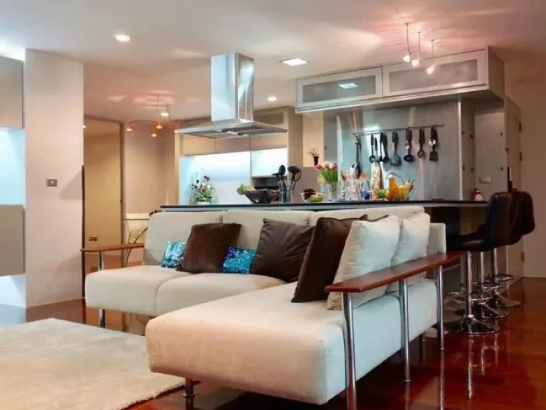 คอนโดหรูให้เช่า Silom Terrace Condo ใจกลางสีลม กรุงเทพ