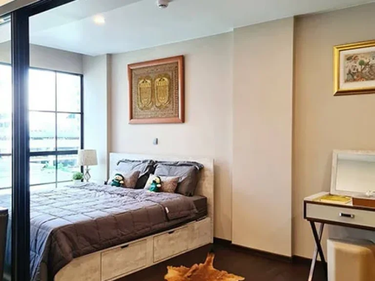 คอนโดใหม่แต่งสวย ห้องใหญ่แบบ 1 ห้องนอน ที่ ณ วรา เรสซิเดนซ์ หลังสวน A Nice Large 1 Bed Unit at a New Condo Project Navara Residence Langsuan