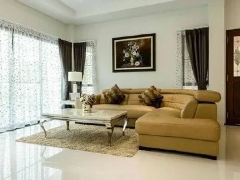 Code CC925 For rent luxury brand new house with swimming pool Rama 9 near airport link