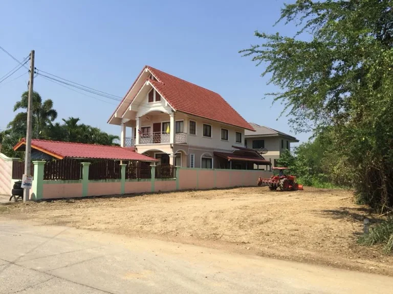 ขายที่ดินเปล่า โฉนด 106ตรว อยู่ในหมู่บ้านบัวหลวง ที่ดินสวยต้นๆๆ หมู่บ้าน