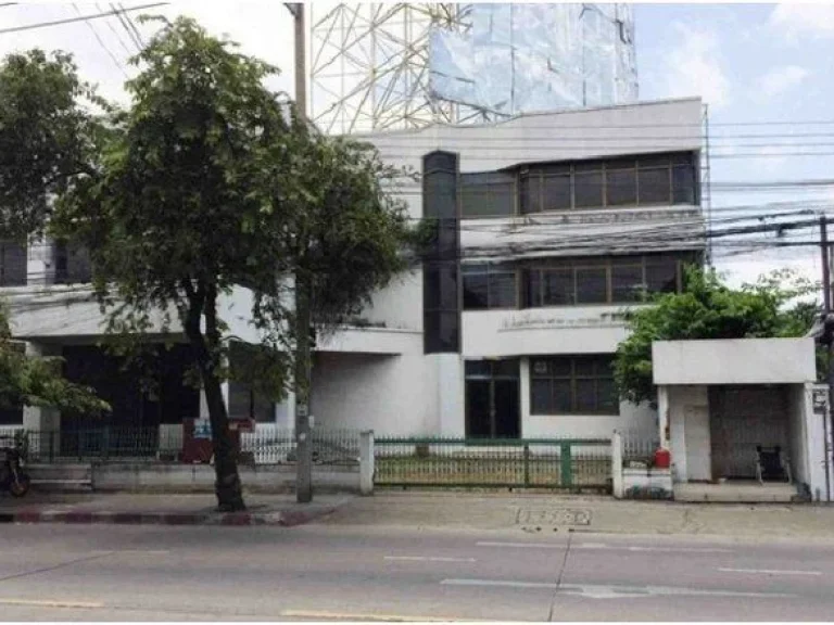 OFR00115Office For Rent อาคารสำนักงาน3ชั้นติดถนนลาดพร้าววังหิน100000THBmonth