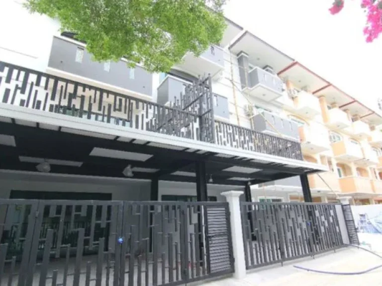 HS00536Townhouse For sale ทาวน์โฮม ซอยลาดพร้าว41 595MB