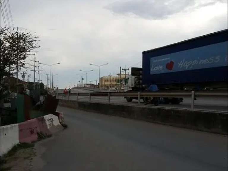 ขายที่ดินติดถนนสุขุมวิทสายเก่า คลองด่าน สมุทรปราการ