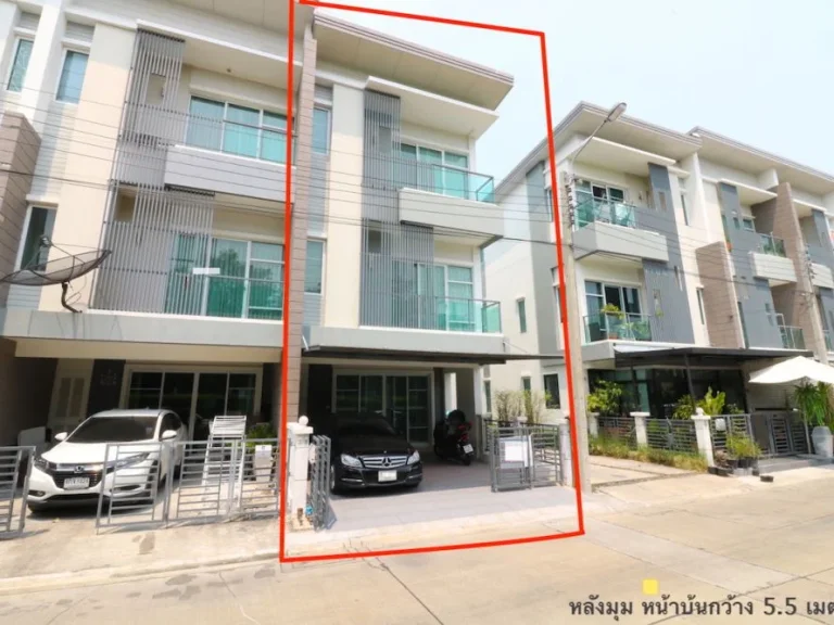 ขายทาวน์โฮม 3 ชั้น หลังมุม โครงการ อเวนิว ศรีนครินทร์ - อ่อนนุช 68 Town Avenue Srinagarindra 