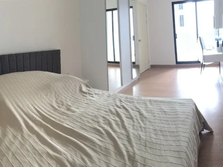 Room for Rent - Supalai Loft Chaengwattana 48 sqm Executive Suite 16th Floor 1 Bed with Kitchen