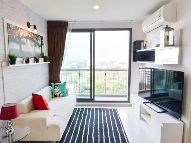 Rent Rhythm Sukhumvit 42 Condo Ekamai BTS Station near Gateway Ekamai