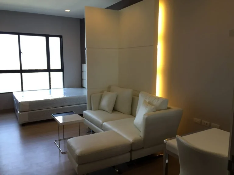 Studio Condo for RENT 30 SqM in Sathorn area ONLY 19500 THB