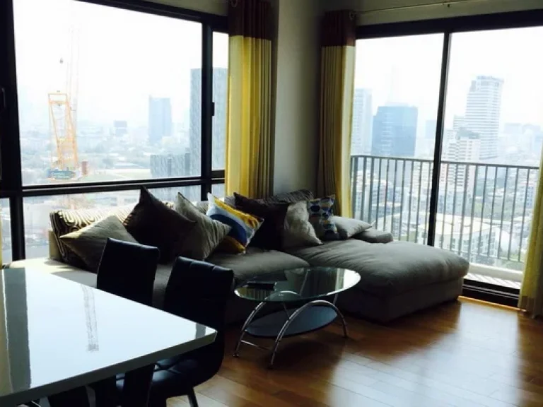 เช่า FOR RENT THE VERTICAL AREE 2 beds 2 baths 71 Sqm43000 Corner Unit Fully Furnished Nice View NEAR BTS AREE