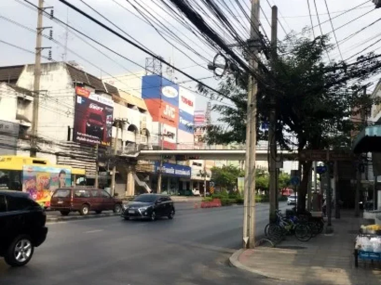 ลาดพร้าวคอนโดมิเนียม 2538 ตรม ถลาดพร้าว78