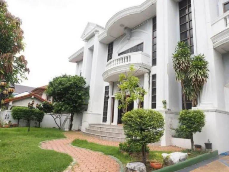 House For Sale บ้านเดี่ยวหรูหมู่บ้านปธนานิเวศน์ เสนานิคม 28000000 THB