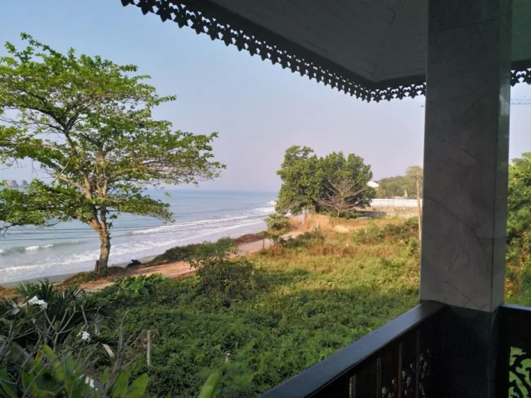 ขายบ้านติดทะเล ชายหาดแหลมแม่พิมพ์ อแกลง จ ระยอง Beach Front house for sale in Cape Mae Phim Rayong