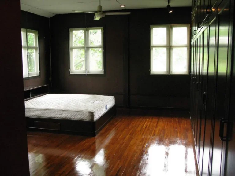 Single house for Rent at Sukhumvit 39