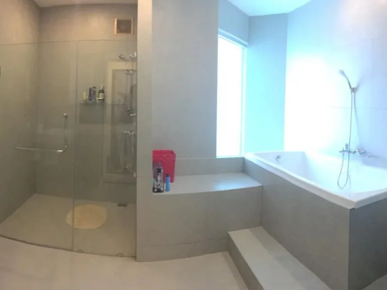 Bangkok Garden Narathiwat Condo for Sale 2bed 100sqm high floor 9million