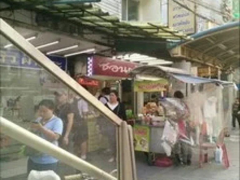 ให้เช่า ร้านเสริมสวย ตลาดบางแค ติดทางขึ้นลงสถานีรถไฟฟ้า แหล่งชุมชนทำเลดีมาก อุปกรณ์ในร้านครบพร้อมเริ่มกิจการได้ทันที