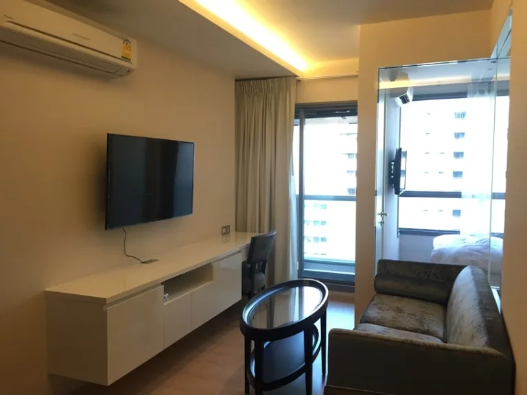 Condo for Rent H Condo Sukhumvit 43 40 SQM Near Prompong BTS