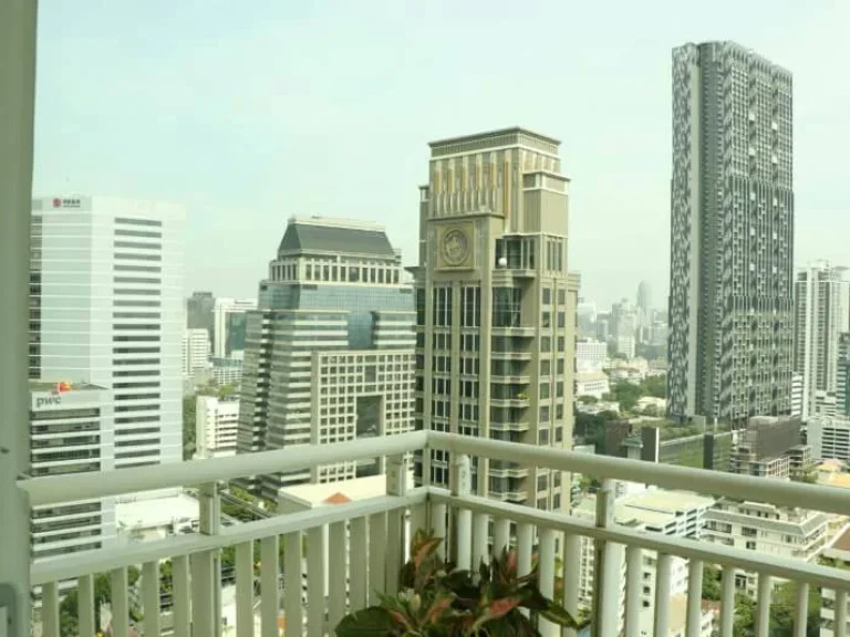 The Empire Place condominium on Naradhiwas Road at Sathorn for SALE