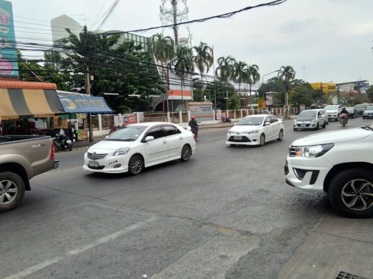 อาคารพาณิชย์ ติดถนนสายหลัก กลางเมืองอุดร ย่านธุรกิจ มีโฉนด ติด4แยกชลประทาน