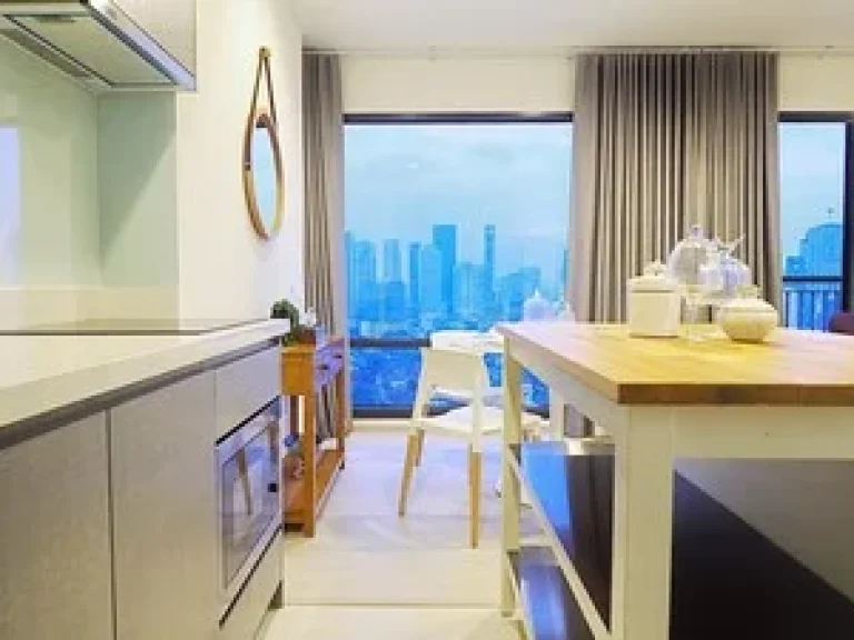 ให้เช่าคอนโด Rhythm Sukhumvit 36-38 ใกล้ BTSทองหล่อ ชั้น21 พื้นที่ 88ตรม 80000 บาท