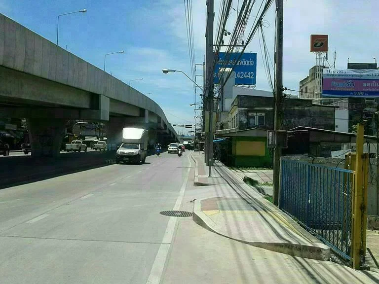 ขายที่ดิน ที่สี่แยกประเวศ ถนนอ่อนนุช พื้นที่เกือบ 19 ไร่