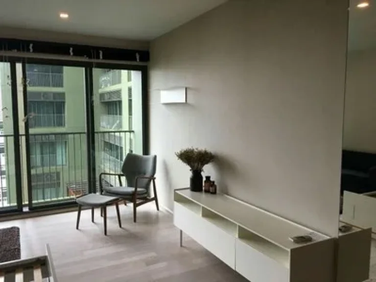 FOR RENT NOBLE SOLO THONGLOR STUDIO 40 SQM WITH BATH TUB