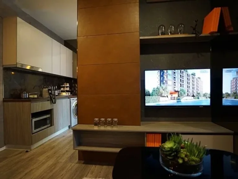 ขาย Brown Condo รัชดา 32 ราคา 210000 บาท ห้องมุม 1 Bedroom Plus ขนาด 4637 ตรม