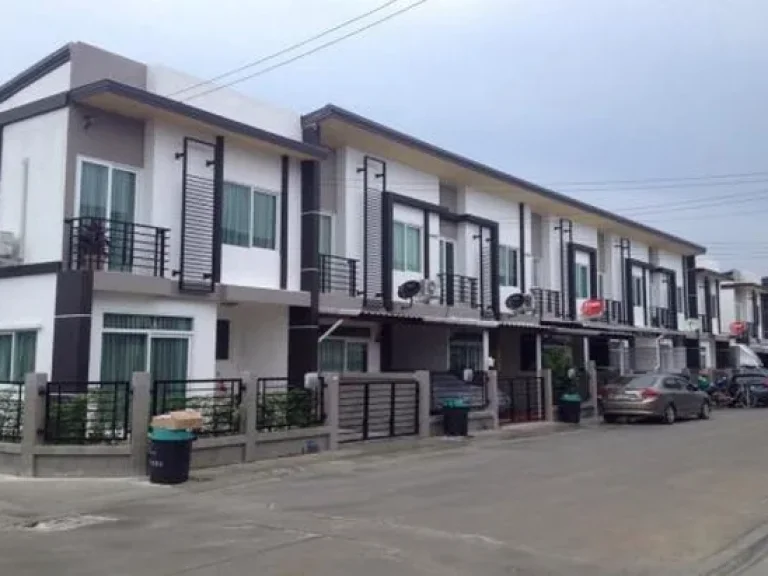 Townhome Gusto รามคำแหง 4 ห้องนอนซอยมิสทีนพร้อมอยู่ให้เช่า