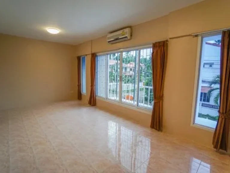 FOR RENT TOWN HOUSE 3 BEDROOM OPPOSITE POST OFFICE MAENAM KOH SAMUI THAILAND