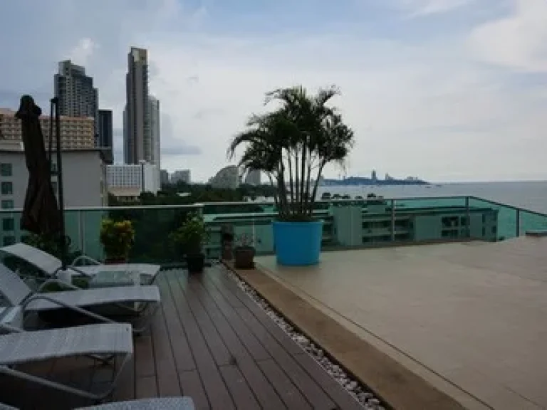 Truly Beach front condo at Wongamat beach Pattaya ขายคอนโดริมหาด