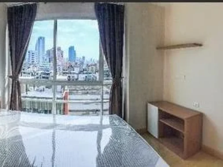 ให้เช่าคอนโด Emerald Residence Ratchda 8th floor Near MRT Huai Khwang