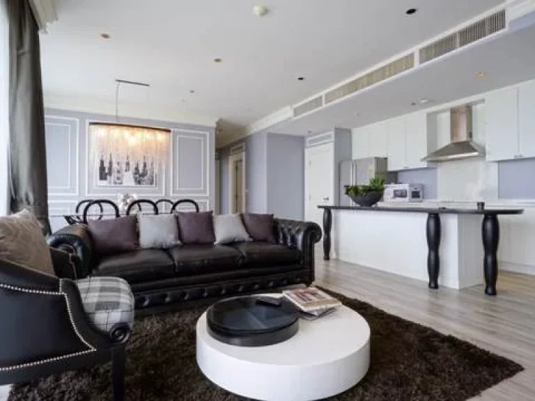 SALE with tenant Top Floor Modern Luxury Penthouse at The Emporio Place Sukhumvit 24