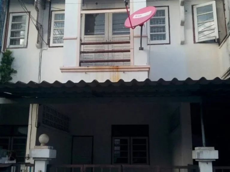 Rent a house It is located near Sa Kaeo market 2 storey suitable for residential business Contact Ms Bow 093-8987190 ID Line surawuth2