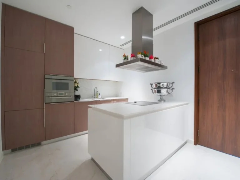 For Rent ให้เช่า 185 Rajadamri 2 bed 2 bath 107 sqm BTS Ratchadamri