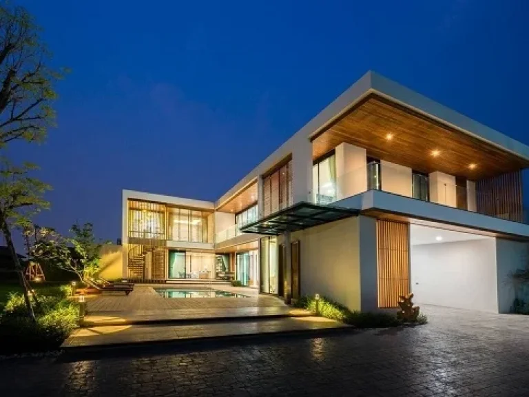 ขาย  บ้านใหม่ 2 ชั้น ตกแต่งสไตล์ Modern Luxury พร้อมสระว่างน้ำส่วนตัว ถนนเชียงใหม่  หางดง