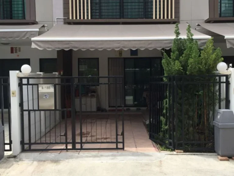 ขายTownHome3ชั้น3นอน3นำ้ 165ตรว สภาพใหม่สุดๆ ถูกมากๆ