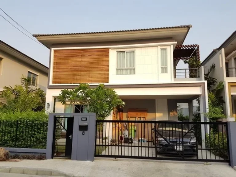 ขาย FOR SALE THE PLANT ESTIQUE PATTANAKARN 38 3 beds 3 baths 40 Sqw 70 MB Inclusive HOT DEAL