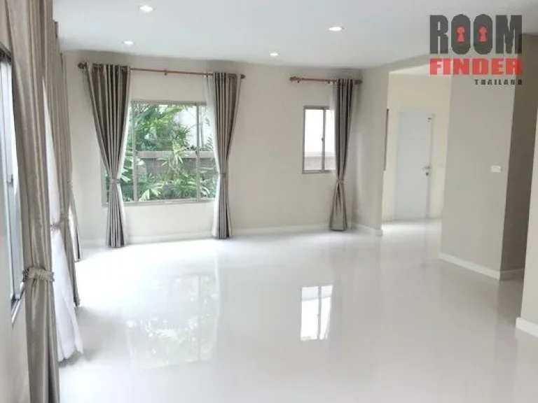 ขาย-เช่า FOR SALE RENT The Plant Estique Pattanakarn 38 3 beds 3 baths 40 Sqw 69 MB Unfurnished With 4 Aircons