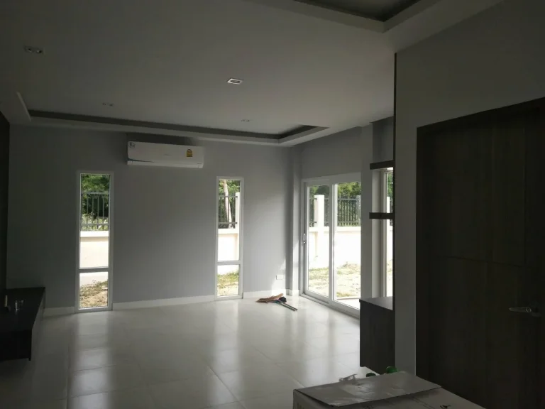 บางละมุง ขายด่วน บ้านเดี่ยว-สร้างใหม่ 2นอน 2น้ำ 274 ตรว A newly private house 2 beds2 baths built-in furniture very nice for expat call Win 081-