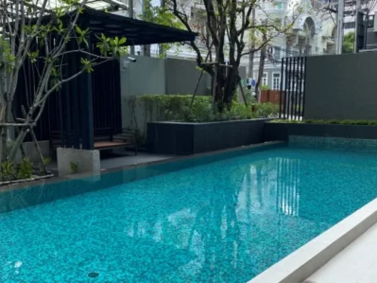 ขาย คอนโด ขายขาดทุน Na Vara Residence 4477 ตรม ตกแต่งสวยมีสไตล์