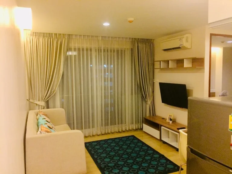 ลดพิเศษ ห้องมุม ห้องใหญ่ เพียง 8000 บาทเดือน ให้เช่า Emerald Residence Ratchada เอมเมอรัลด์ เรสซิเดนท์ รัชดา ใกล้ MRT ห้วยขวาง 960 ม